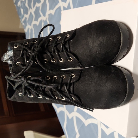 black ankle boots size 7.5 - Picture 3 of 4